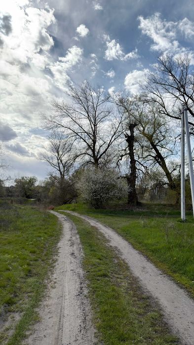 Біля річки Десна село Рожни кутова ділянка 5 соток під забудову