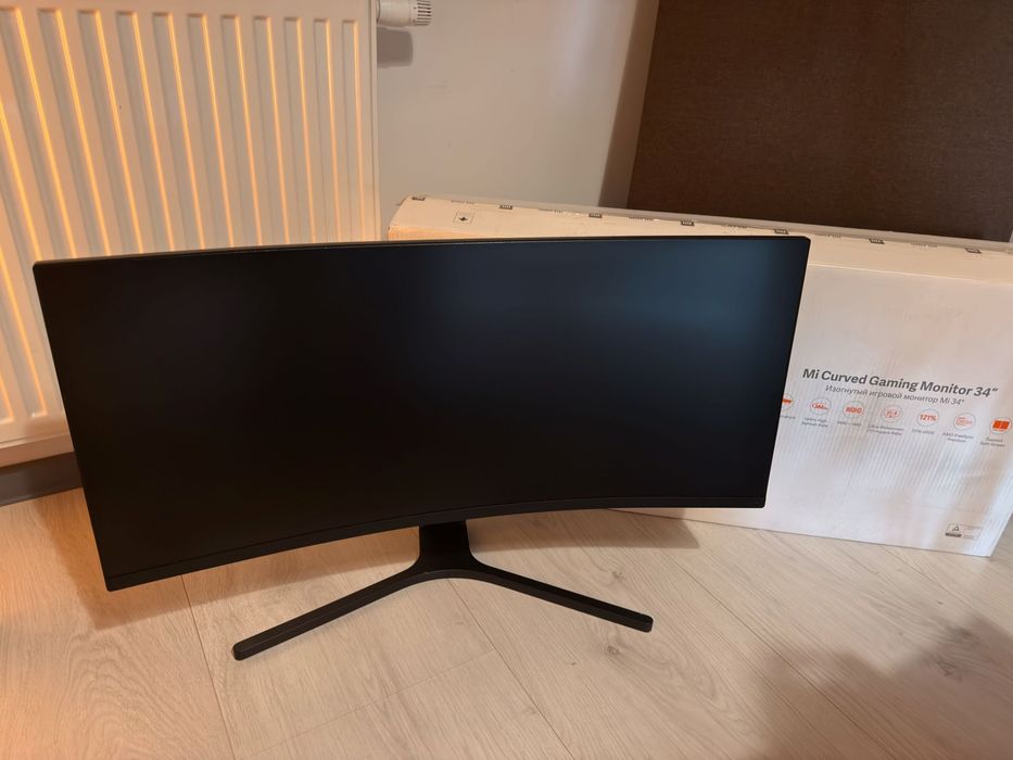 Xiaomi Mi Curved Gaming Monitor 34” / 144Hz