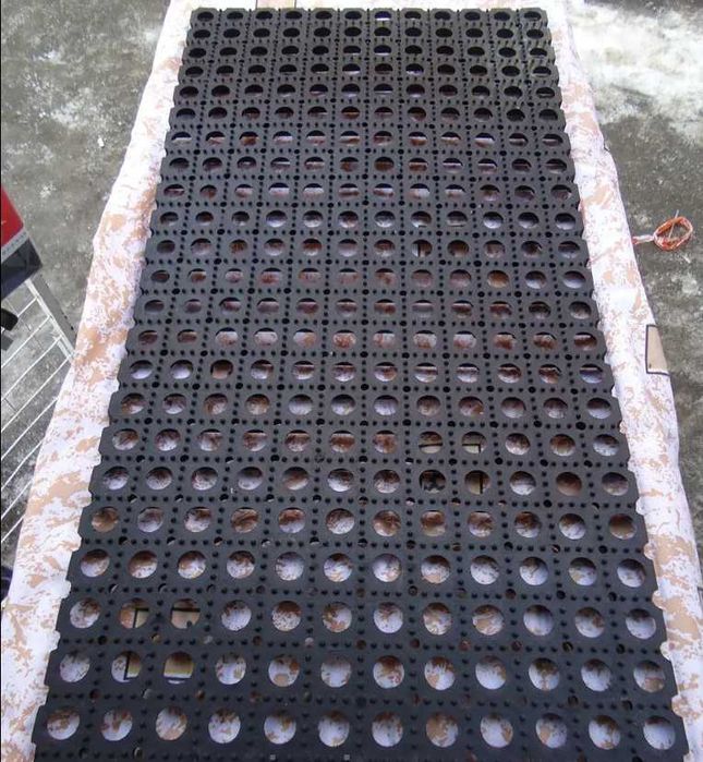 Коврик резиновый сота 100*50*1.5 см грязезащитный 4 кг килимок гумовий