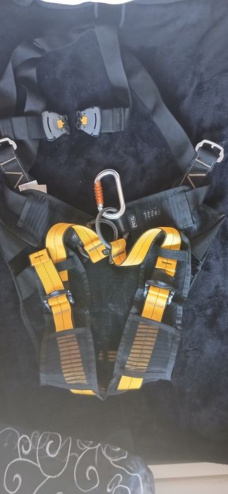 Kit PETZL de Trabalho em Altura – Arnês + Talabarte + Acessórios | 100€ NEGOCIÁVEIS
