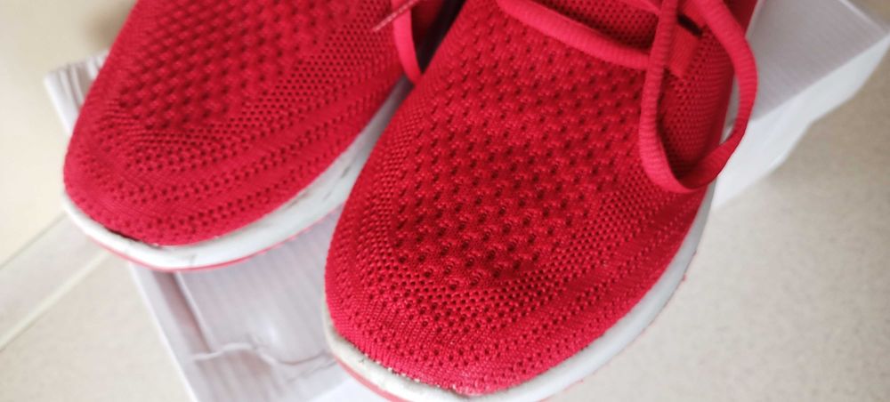 Buty sportowe damskie, Nr 40, wkładka 26 cm, stan idealny