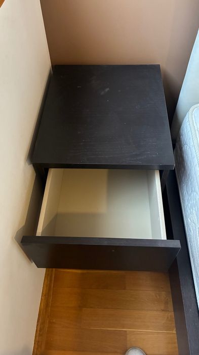2x Mesas Cabeçeira IKEA Malm (castanho escuro)