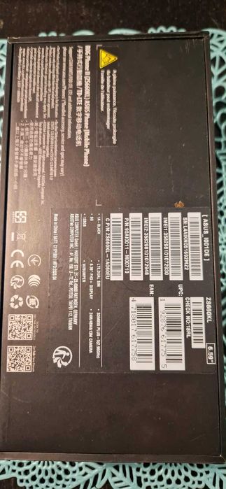 Sprzedam telefon gemingowy ASUS ROG PHONE 2(ZS660KL)