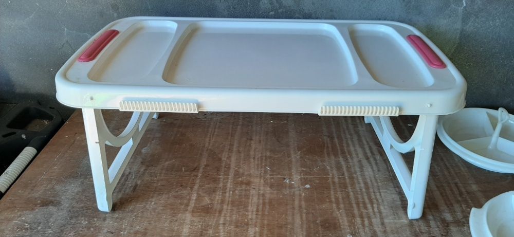 Utensílios em plástico