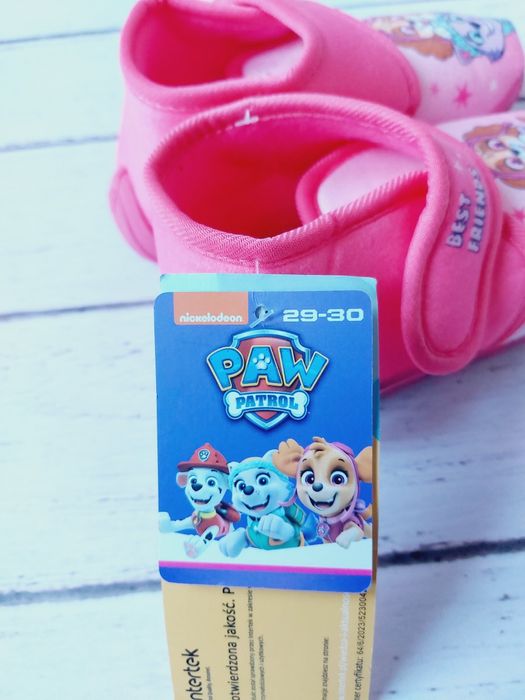 Kapcie dziecięce dziewczęce na rzep do przedszkola 29-30 19 cm nowe