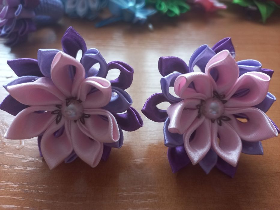 Заколки,резинки,.