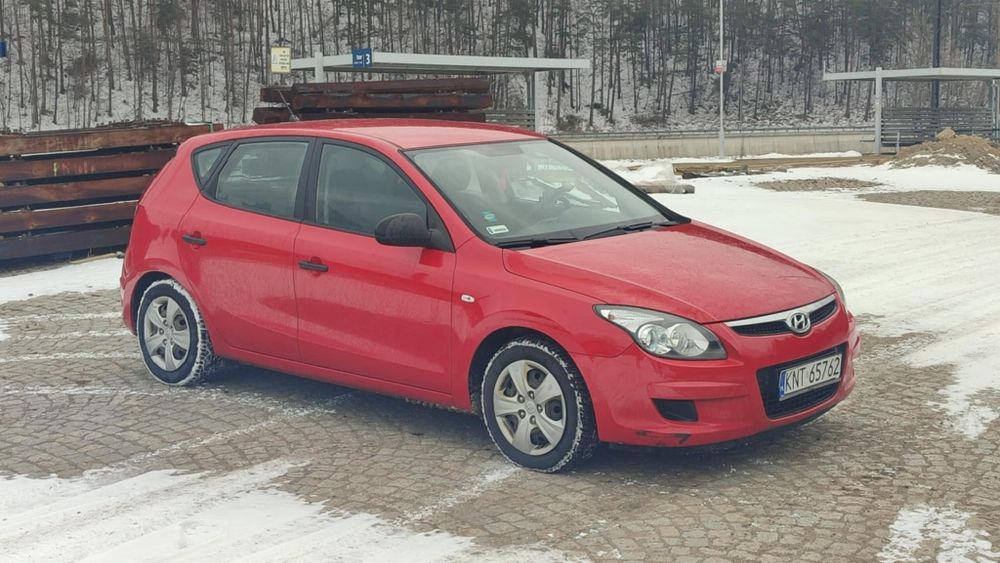 hundai i30 1.4 benzyna !!