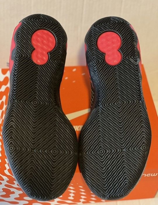 Nike Basketball Novas 44