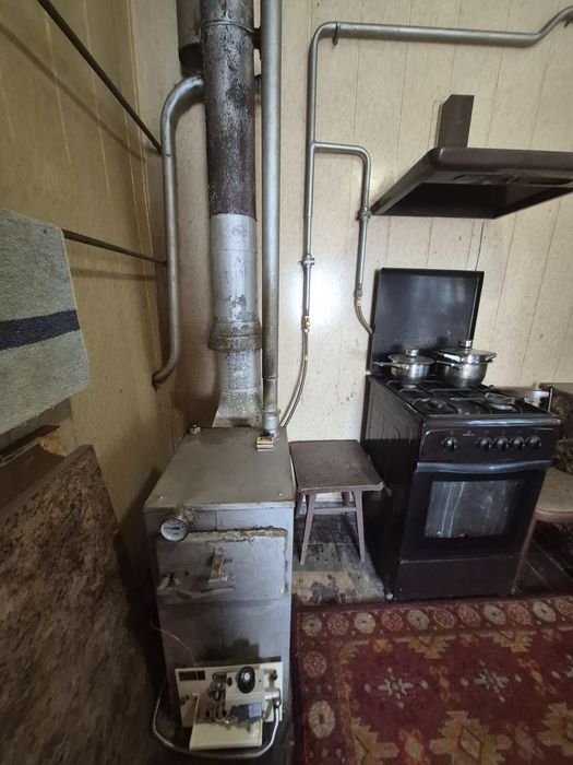 Продам 4х кімнатний будинок з гаражем/ Довгинцево