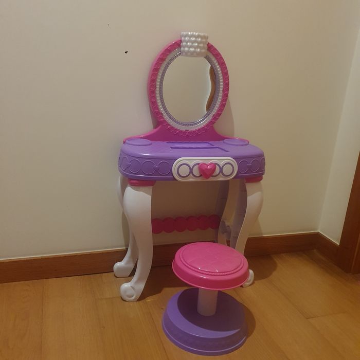 Toucador infantil com banco