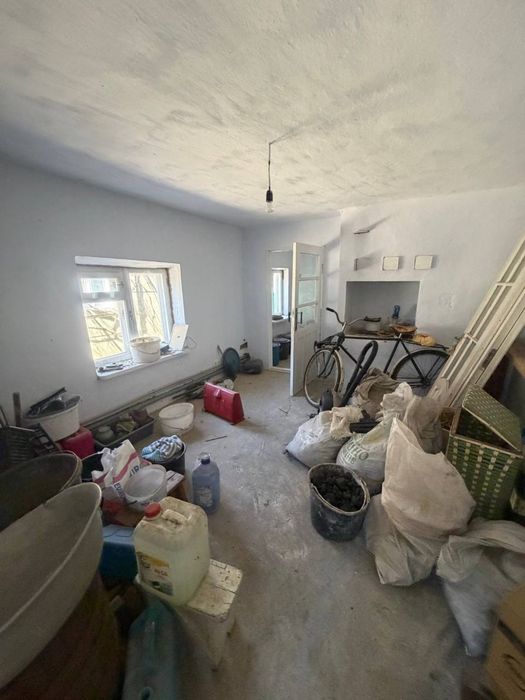 Продам два дома на одном участке на Толбухина