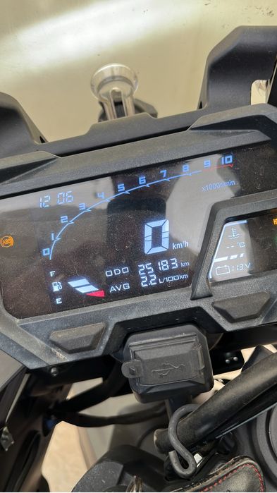 Moto Voge 300 DS
