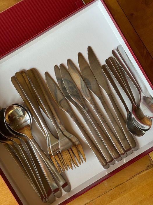 Sztućce obiadowe, kpl. na 6 osób Stainles Steel