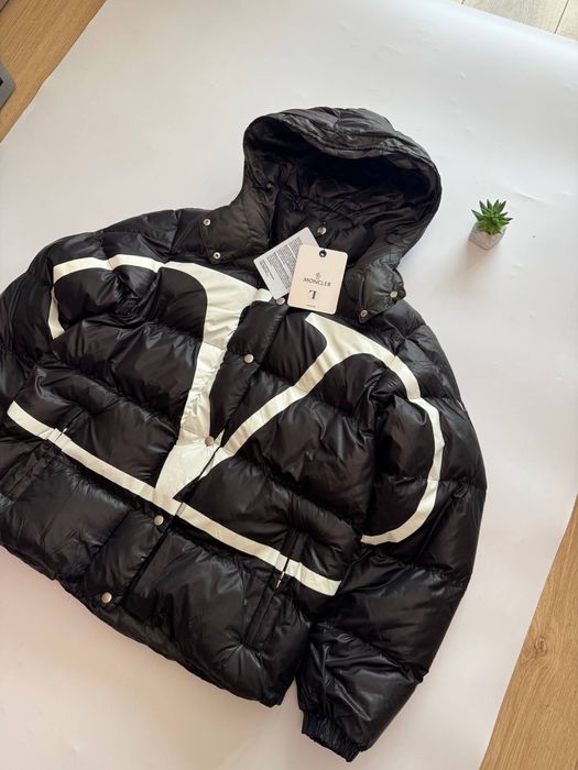 Куртка Valentino Moncler