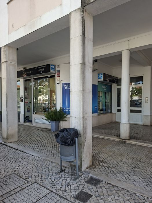 Espaço comercial para arrendar