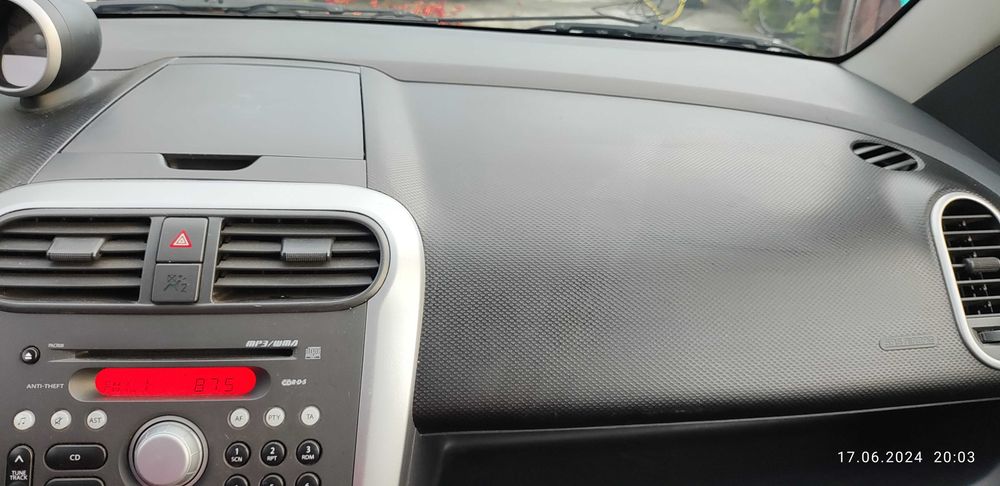 Suzuki SPLASH 1,2  2012