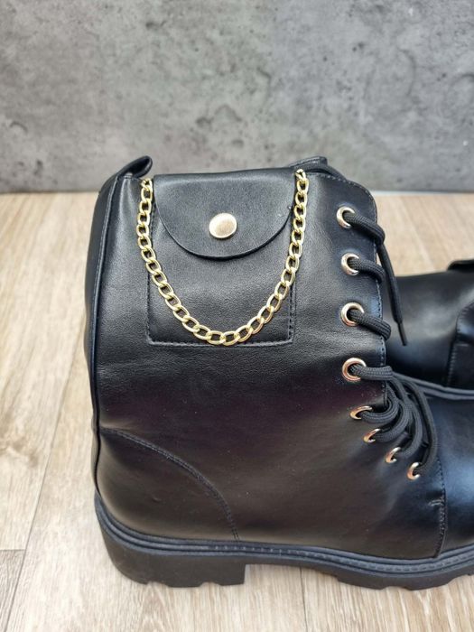 Buty  Haidra    .