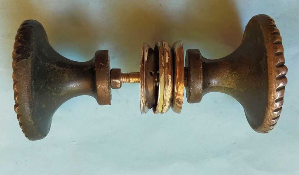 2 ручки винтажные для дверей