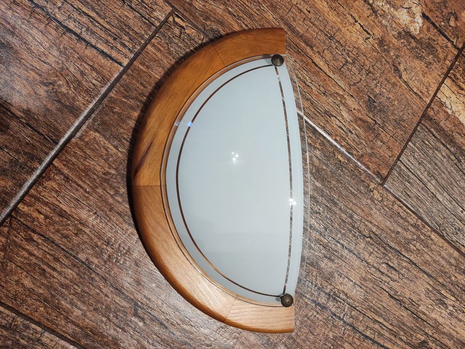 Kinkiety . Żyrandol