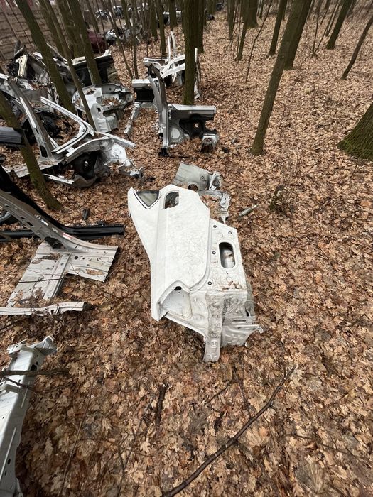 Passat b7 b8 usa крило праве задне