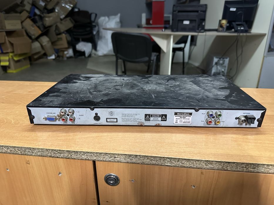 Музикальний центр JVC та DVD плеера