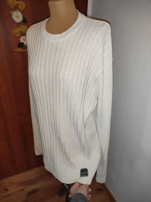 Sweter biały męski.