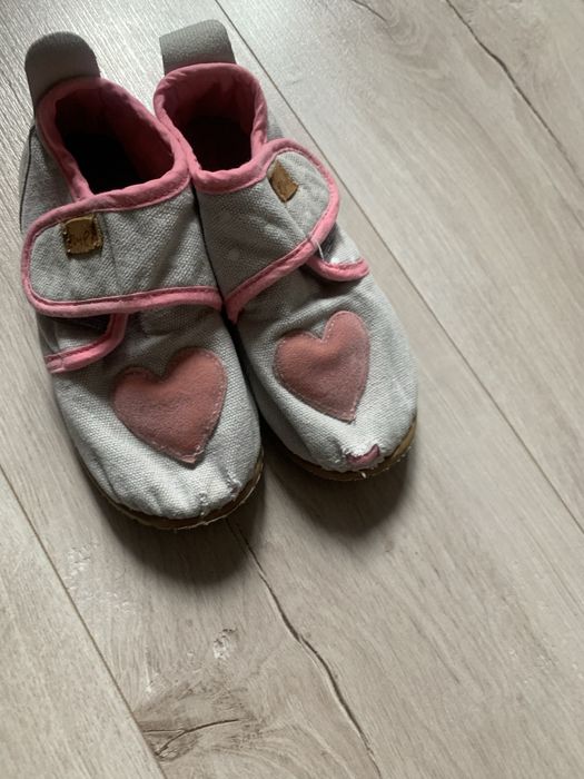 Kapcie papcie Emel 26