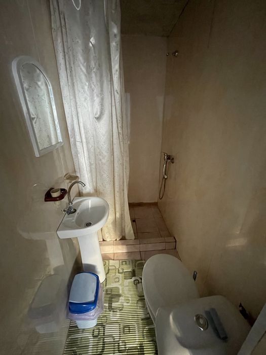 Світязь кімнати подобово