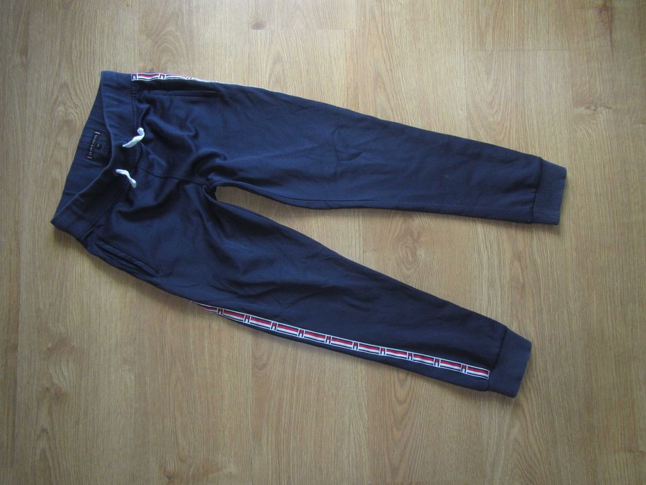 Tommy hilfiger spodnie dresowe rozm.140