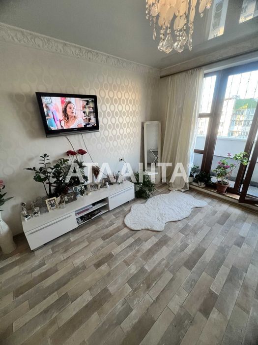 3-комн. квартира с ремонтом на ул. Марсельская!