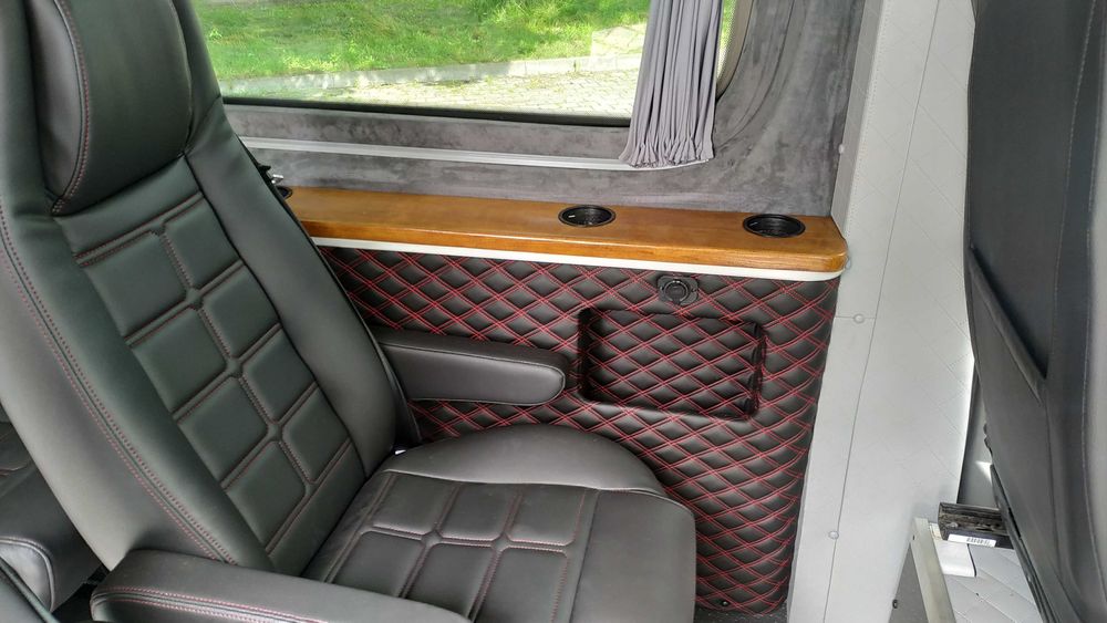 zabudowa busa  - siedzenia,, montaż, homologacja