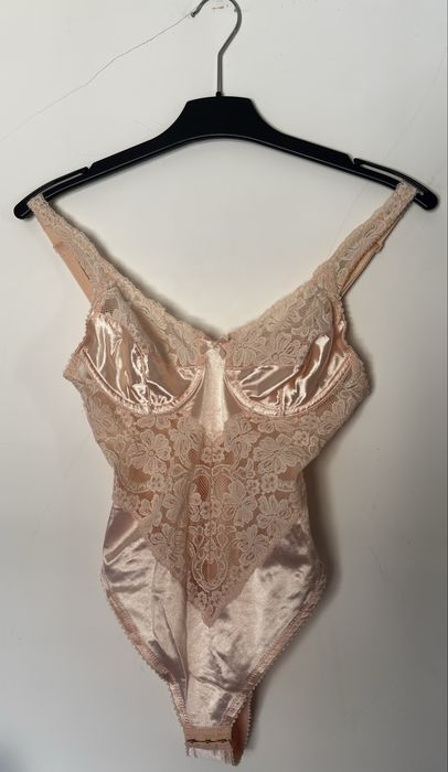 Body com Renda Rosa