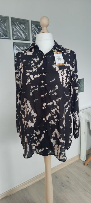 73. Koszula czarna we wzory, nowa z metką 44