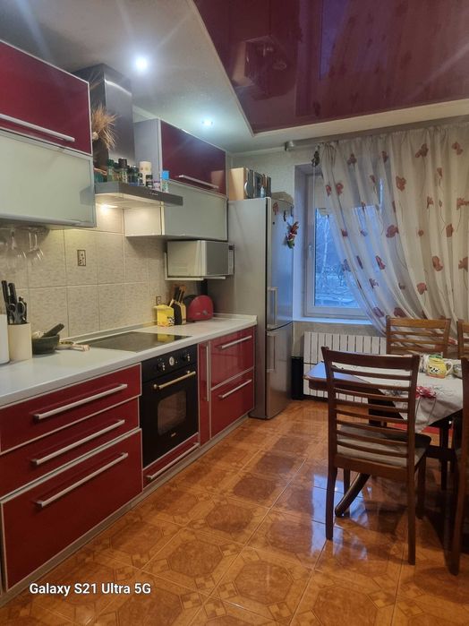 Продам 3 кв Новострой М. Бажана