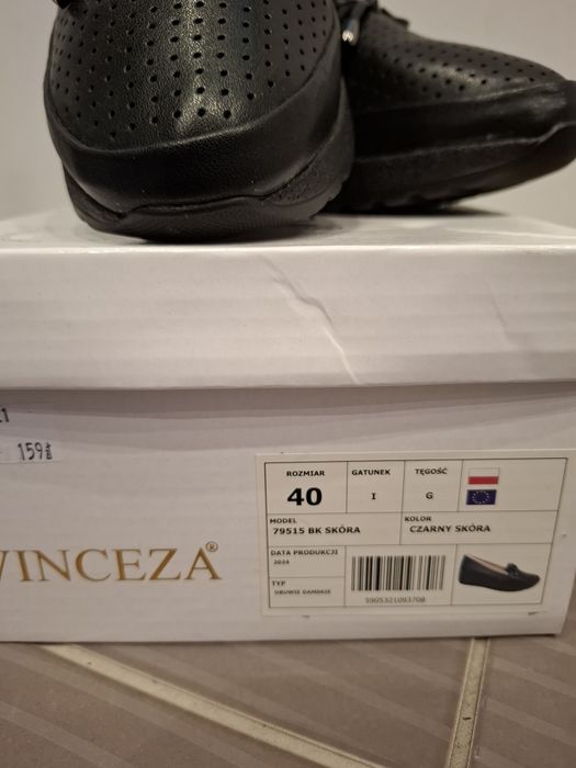 Czarne czółenka ze skóry Vinceza