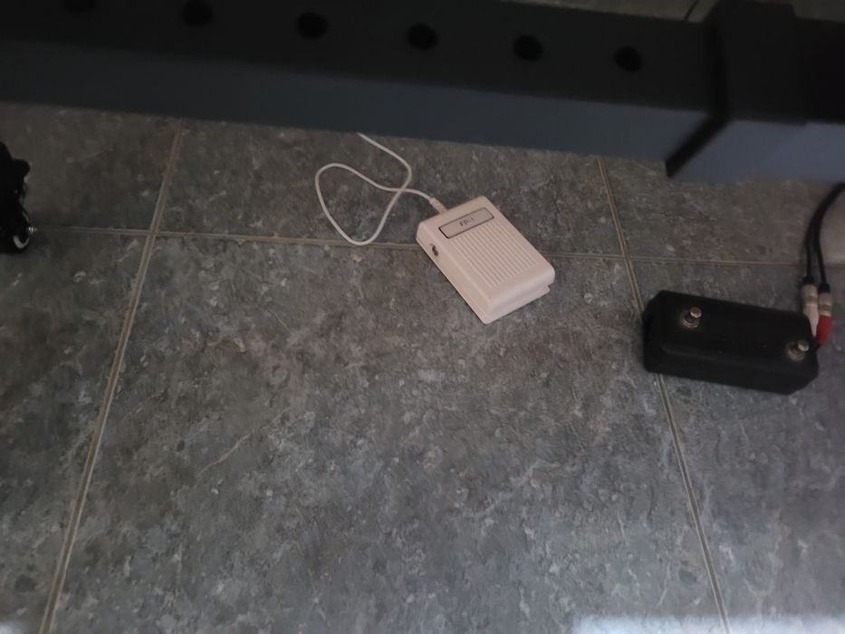 Piano digital Kurzweil Kae1, 88 teclas.