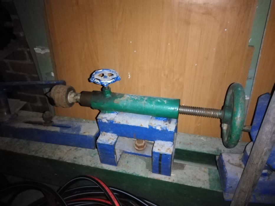 Tokarka do drzewa drewna