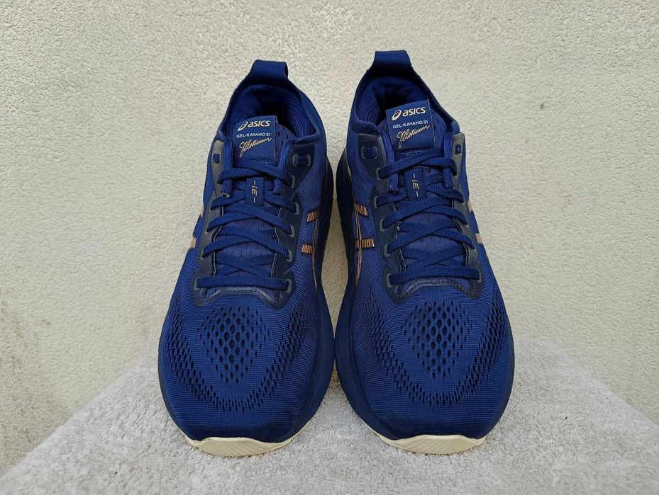 ASICS GEL-KAYANO 31 r.44,5 stan bardzo dobry