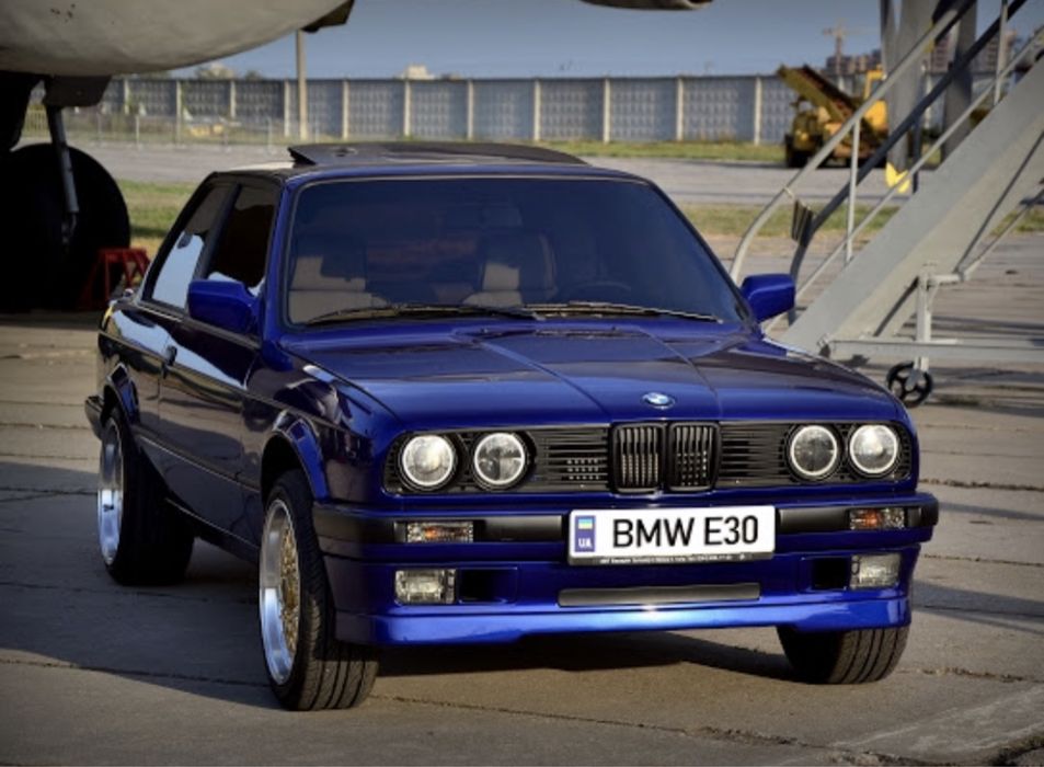 BMW E30, 1985 року ідеальний стан .