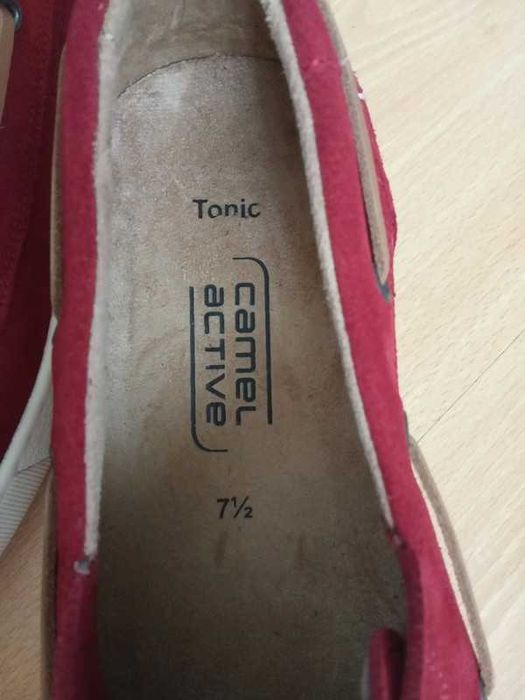 Mocassins Vermelhos da Camel