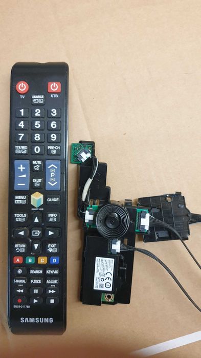 TV Samsung Smart TV peças UE60H6240AW