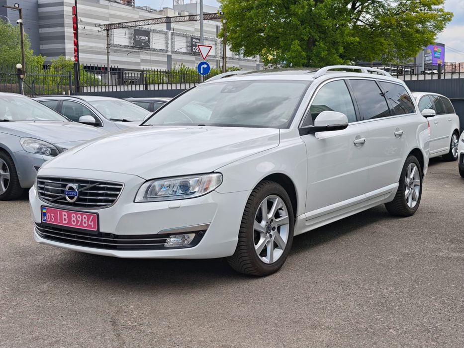 Volvo V70 III Facelift SUMMUM 2016 2.0 D4 автомат ВІДЕО