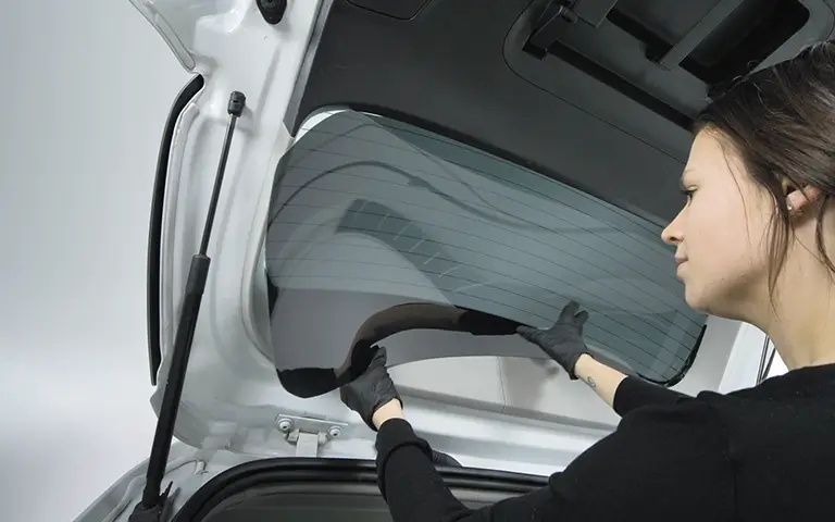 Proteção solar para Mercedes CSedan W204
Películas homologadas e com parecer do IMT