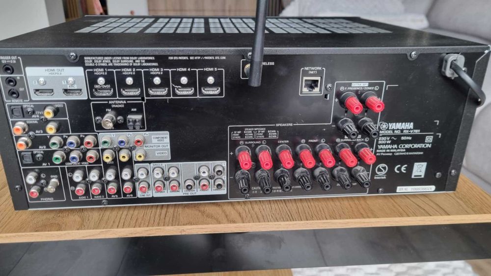 Amplituner Yamaha RX-V781
