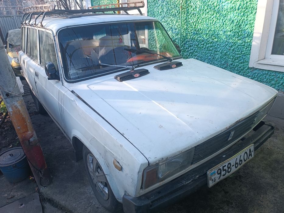 Автомобиль ВАЗ 2104
