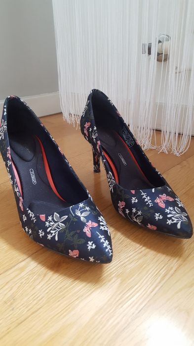 Sapatos Rockport em tecido T40 usados 1 vez como NOVOS