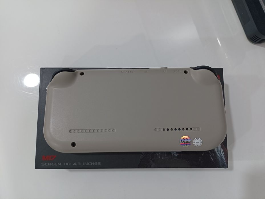 Consola portátil M17 jogos retro