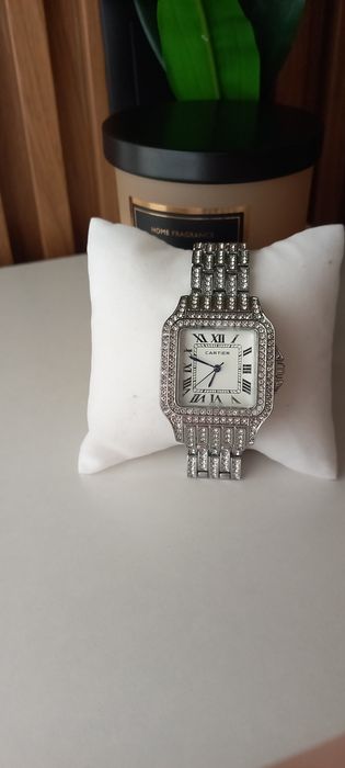 Relógio prateado Cartier