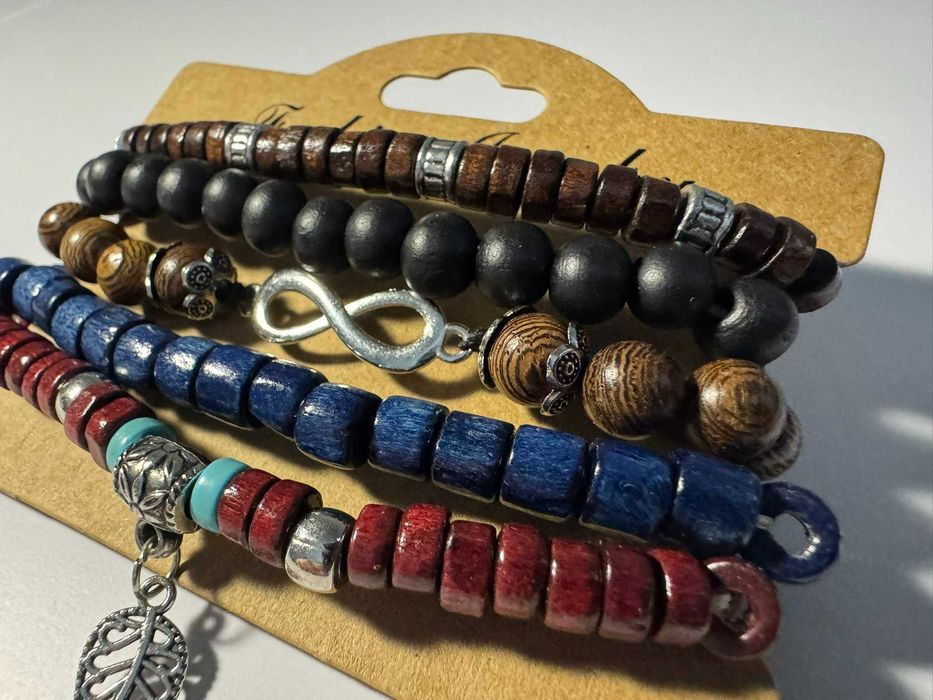 Pięć drewnianych bransoletek znak nieskączności  Boho (m27)
