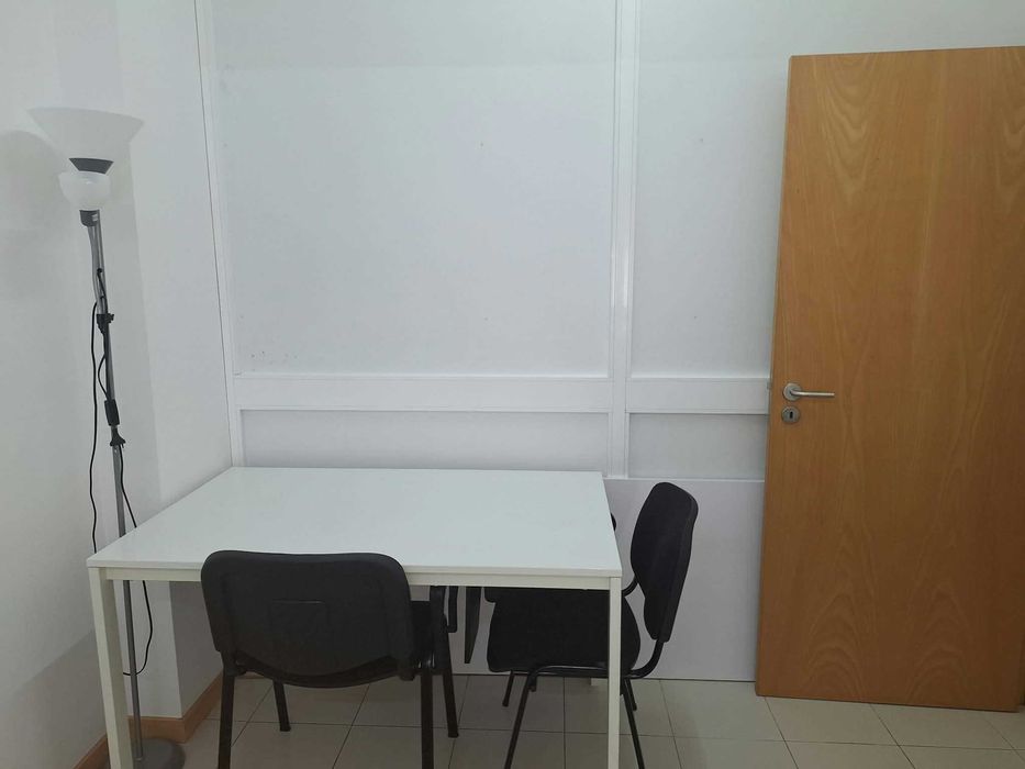 Escritório/ gabinete privado com despesas incluídas - São Vicente, Braga